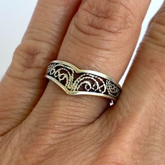 VTG Sterling Silver 925 Filigree V Shaped Chevron Band Wishbone Ring Size 5.75 - Picture 3 of 16